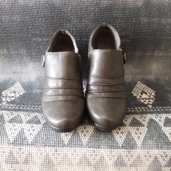 Ankle Boot - Picture 9 of 13